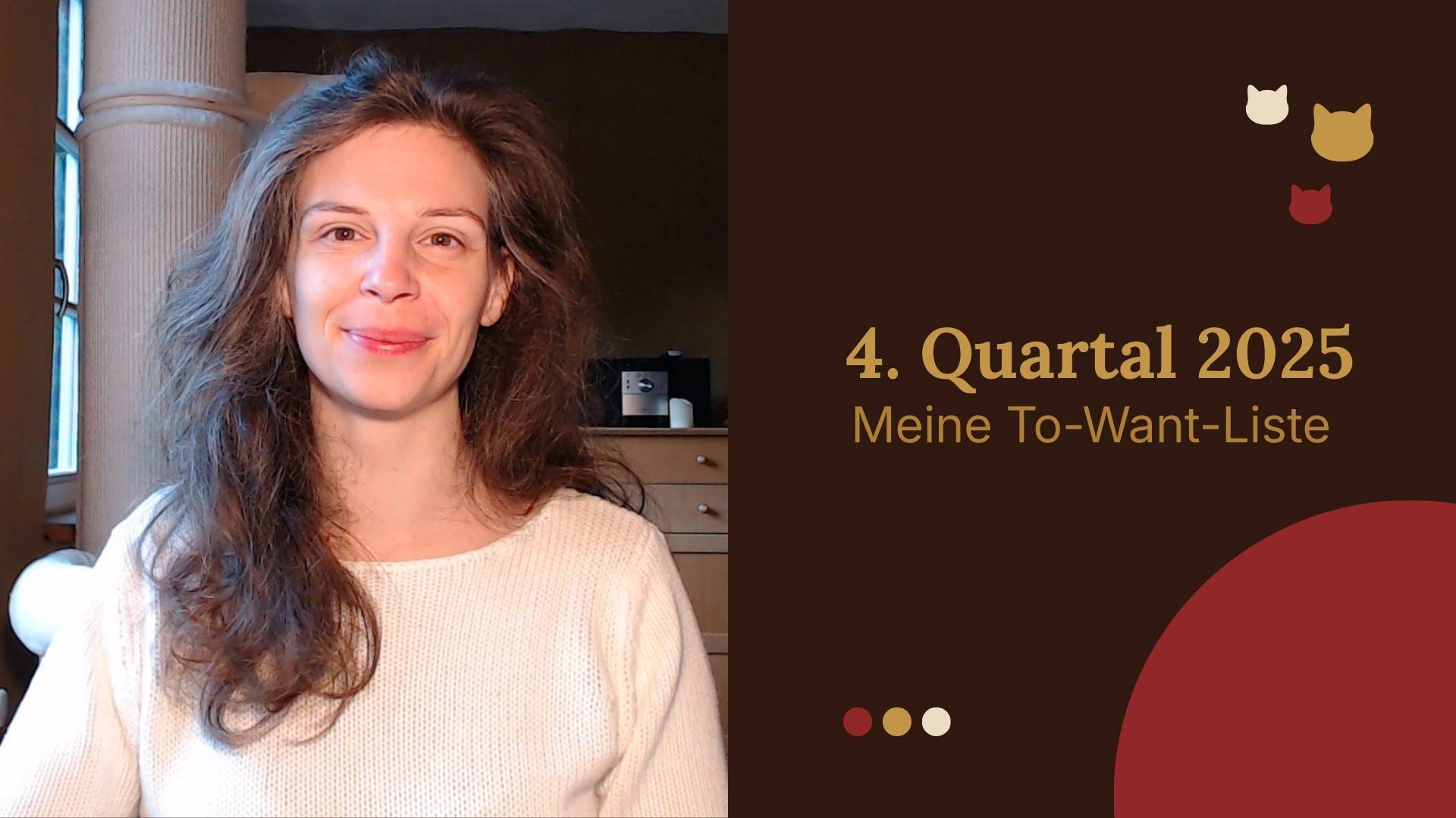 Ein zwei-geteiltes Bild: Links ein Frontal-Selbstporträt: Erschöpft und glücklich schaue ich in die Kamer. Rechts Die Überschrift des Blogartikels mit meinen Katzenköpfen in der oberen rechten Ecke in meinen Farben sowie in der unteren Mitte drei Kreise mit meinen Farben. Der Hintergrund ist dunkelbraun.